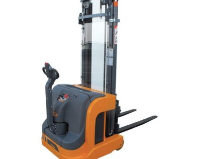 Counterbalanced Stacker 715 FS Compact